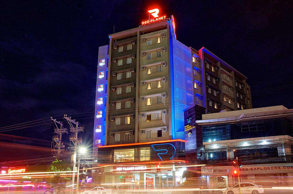 Big discounts at the red planet hotel cebu ph book here now! 005